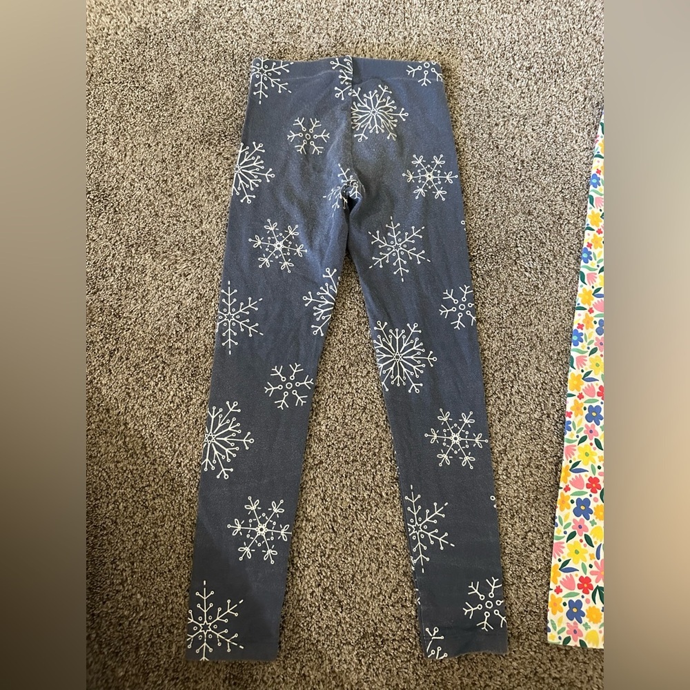Assorted Kids Leggings - Pink, Black, Gray, Floral & Snowflake Patterns - Picture 15 of 15